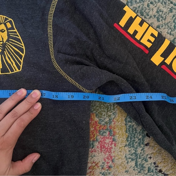 The lion king broadway show sweatshirt size XS - Picture 2 of 6